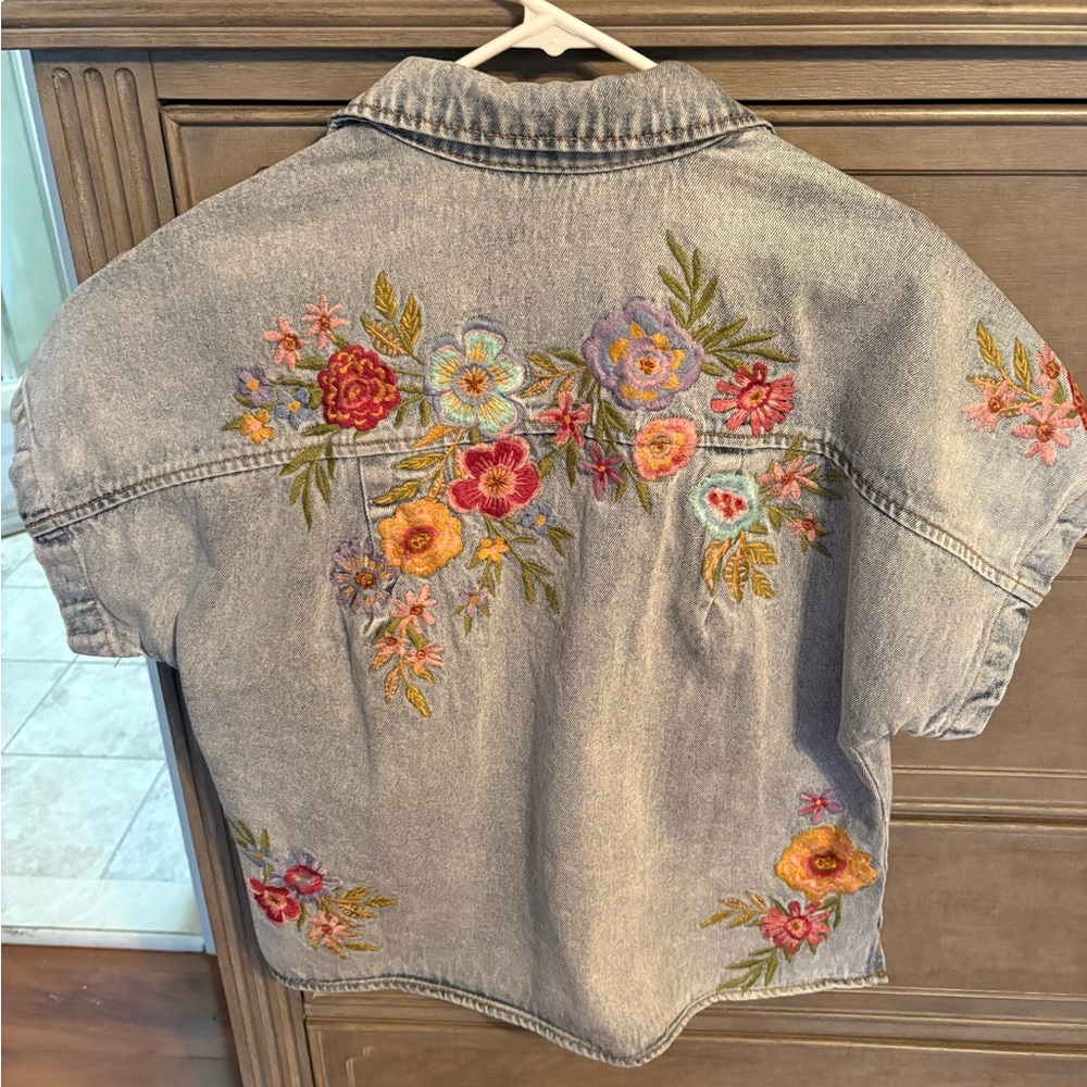 Driftwood Embroidered Light Wash Denim Shirt Jacket - Floral Detail - Picture 2 of 3